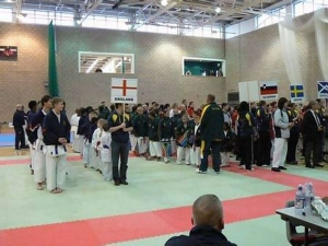 England2008 09